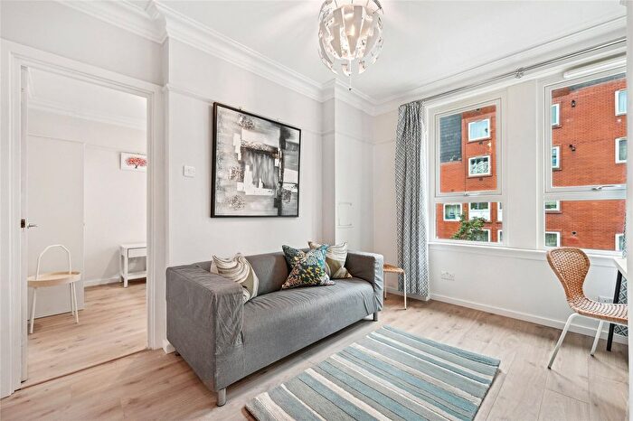 1 Bedroom Flat To Rent In Charing Cross Road, London, WC2H