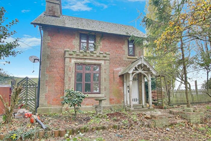 3 Bedroom Cottage For Sale In March Riverside, Upwell, PE14