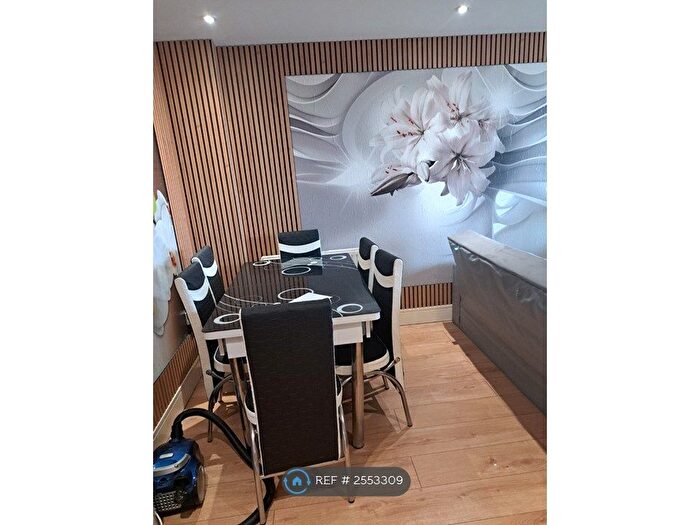 1 Bedroom Flat To Rent In Raphael House, Ilford, IG1