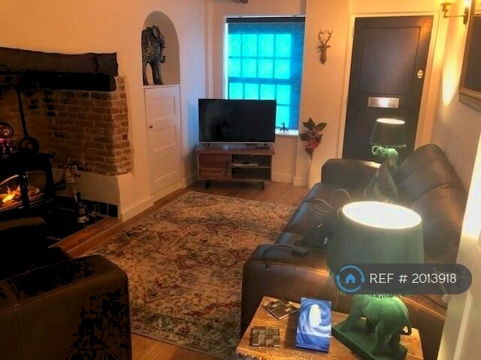 2 Bedroom Terraced House To Rent In Castle Street, Canterbury, CT1