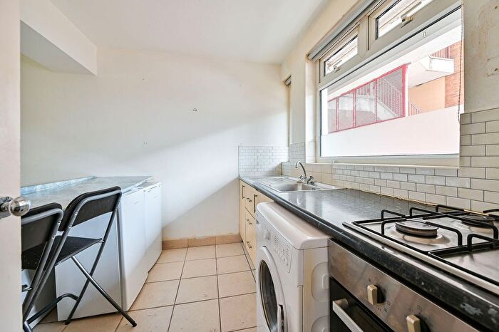 1 Bedroom Flat For Sale In Longfield Estate, Bermondsey, London, SE1