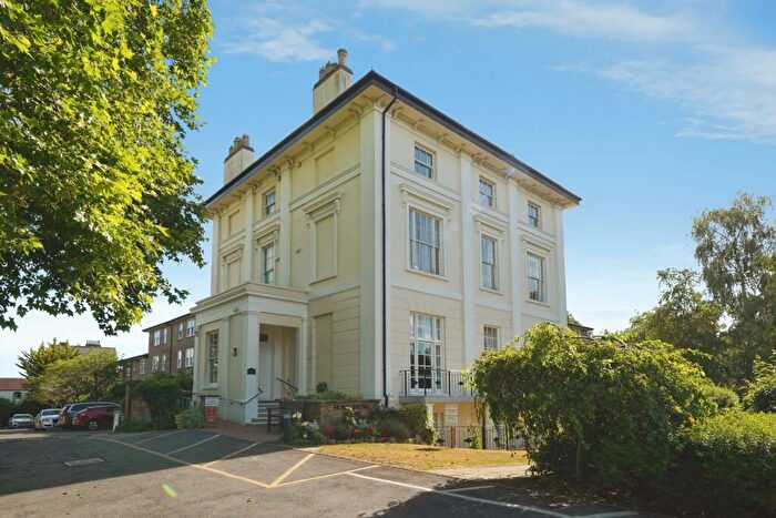 1 Bedroom Flat For Sale In Pittville Circus Road, Cheltenham, Gloucestershire, GL52