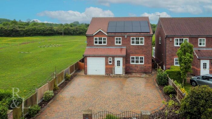 4 Bedroom Detached House For Sale In Kinoulton Road, Cropwell Bishop, Nottingham, NG12
