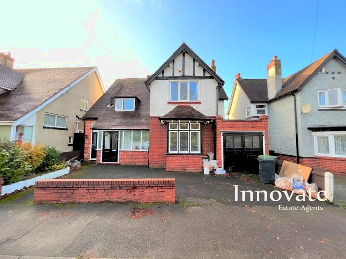 4 Bedroom Detached House To Rent In Fairfield Road, Hurst Green, Halesowen, B62