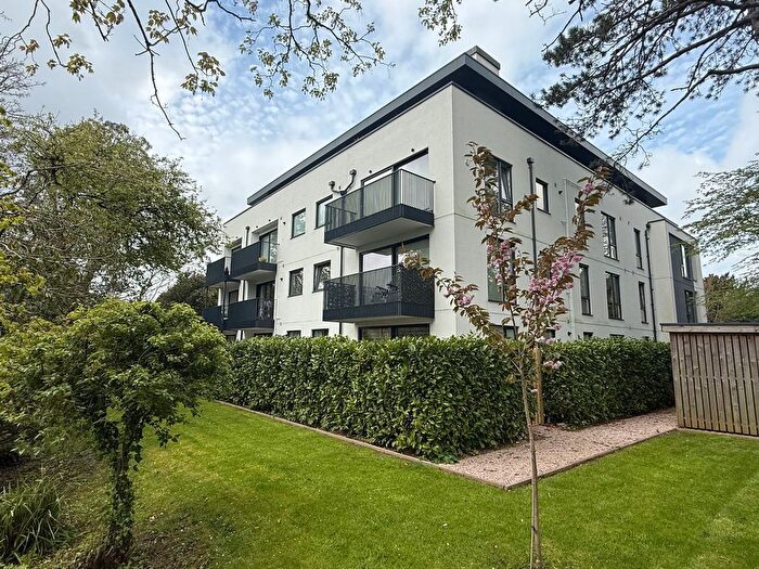 2 Bedroom Flat For Sale In St Marychurch, Torquay, TQ1