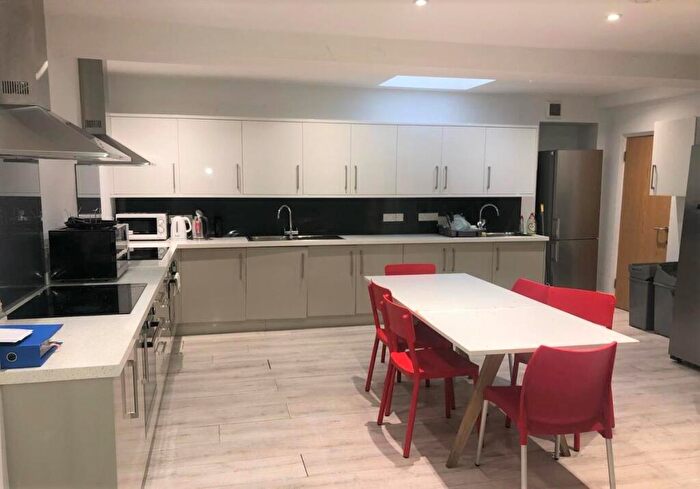 1 Bedroom Private Hall To Rent In St Michaels Road, Portsmouth, Hants, PO1