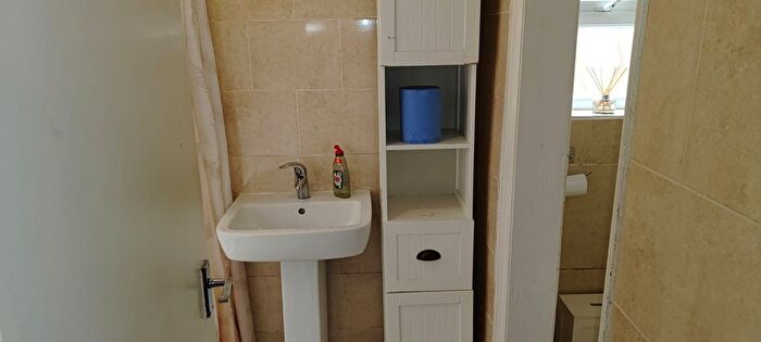 3 Bedroom Terraced House To Rent In Poulett Road, London, E6