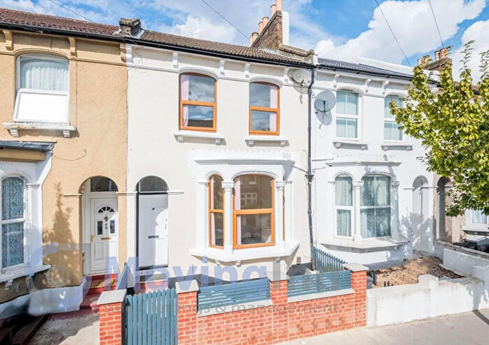 4 Bedroom Terraced House To Rent In Woodside Avenue, South Norwood, SE25