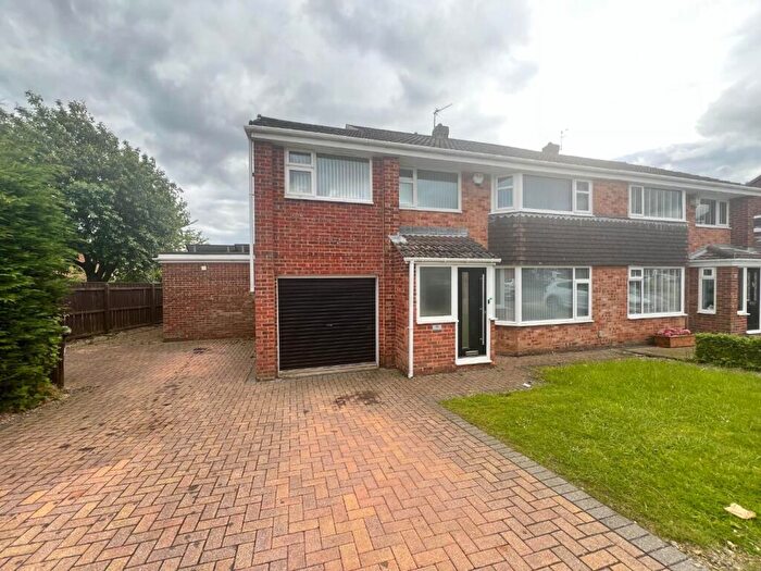 4 Bedroom Semi-Detached House To Rent In Buckinghamshire Road, Durham, DH1