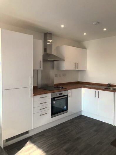 1 Bedroom Apartment To Rent In York Road, Leeds, West Yorkshire, LS9