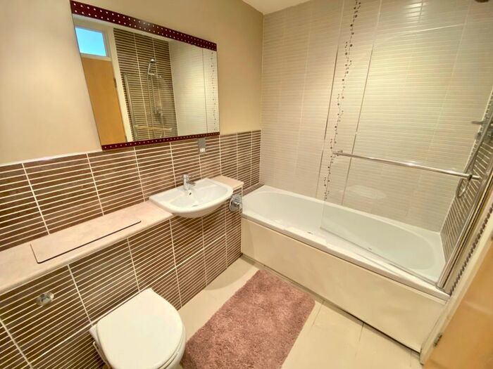 2 Bedroom Apartment To Rent In The Needleworks, Leicester, LE1