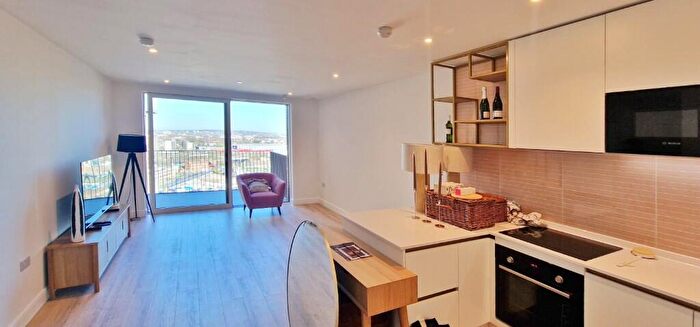 1 Bedroom Penthouse To Rent In Quay Walk, Wembley, Middlesex, HA0