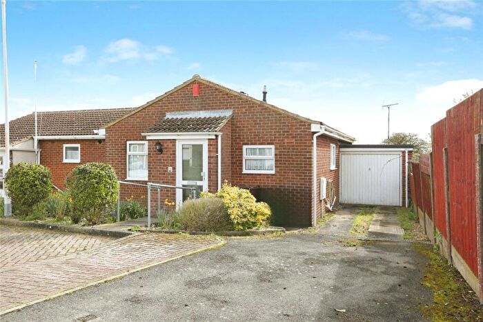 2 Bedroom Bungalow For Sale In Seaview Avenue, Leysdown-on-Sea, Sheerness, Kent, ME12