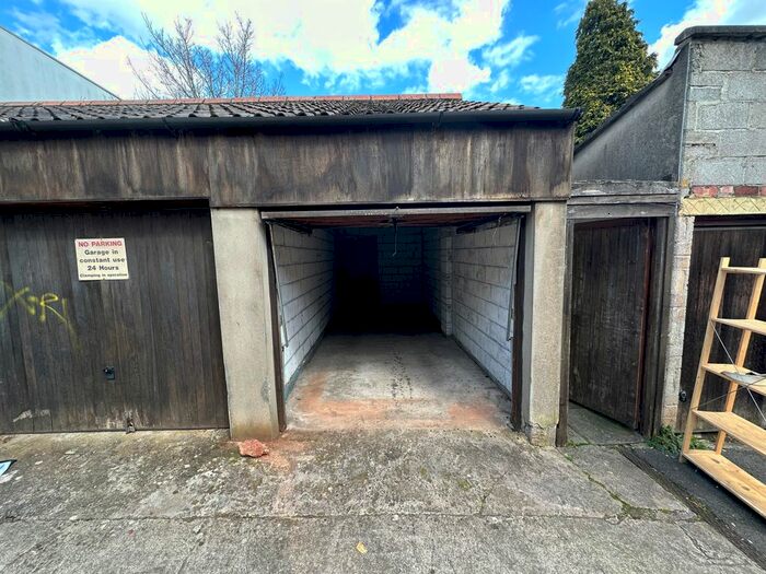 Garage / Parking To Rent In Arley Hill, Cotham, Bristol, BS6