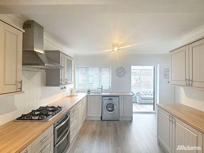 3 Bedroom Mews For Sale In Crown Avenue, Widnes, WA8