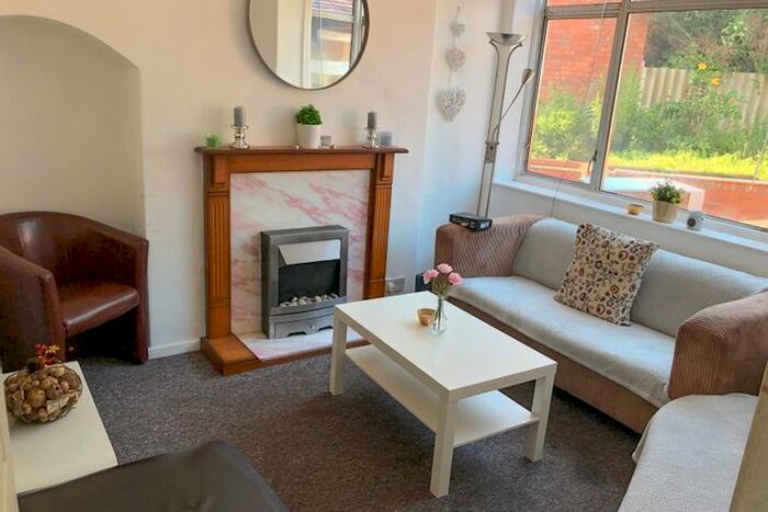 4 Bedroom Semi-Detached House To Rent In St. Christians Road, Coventry CV3