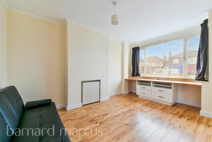 3 Bedroom End Of Terrace House To Rent In Purley Way, Croydon, CR0