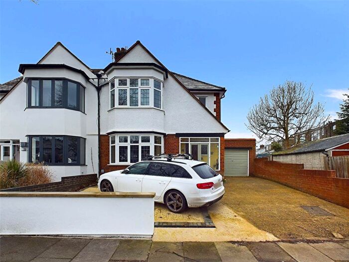 3 Bedroom Semi-Detached House To Rent In Ellesmere Road, St Margarets, Twickenham, TW1