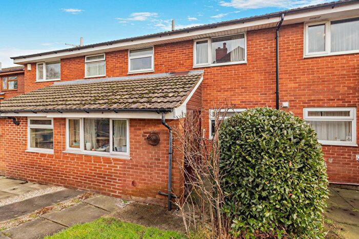 3 Bedroom Terraced House For Sale In Burnside Close, Radcliffe, Manchester, M26