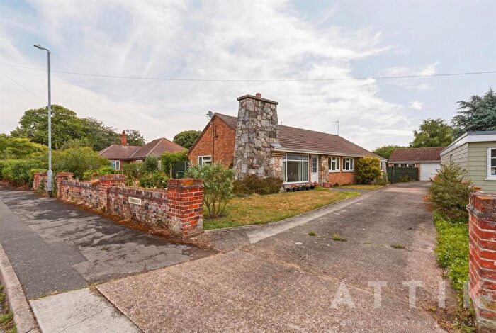 3 Bedroom Detached Bungalow For Sale In St. Michaels Way, Wenhaston, Halesworth, IP19