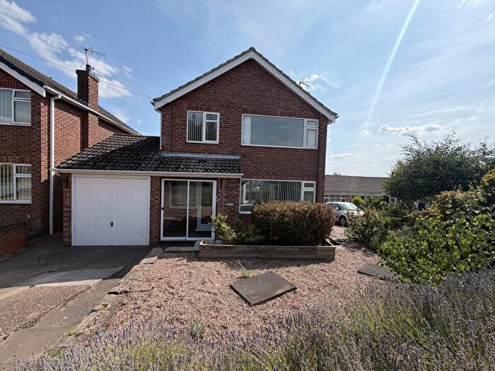 3 Bedroom Detached House To Rent In Haverhill Crescent, Nottingham, Nottingham City, NG5