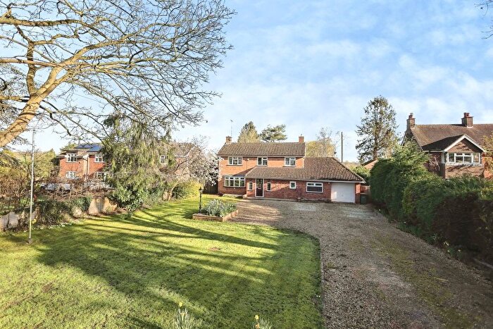4 Bedroom Detached House For Sale In Alcester Road, Radford, Worcester, Worcestershire, WR7
