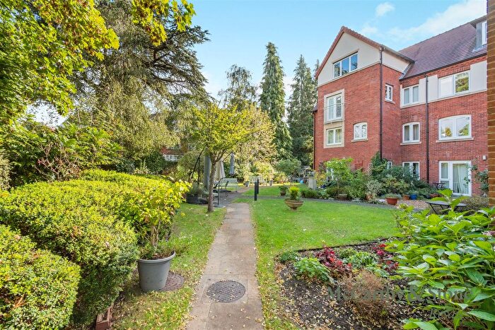 1 Bedroom Flat For Sale In Lorne Court, School Road, Moseley, Birmingham, B13