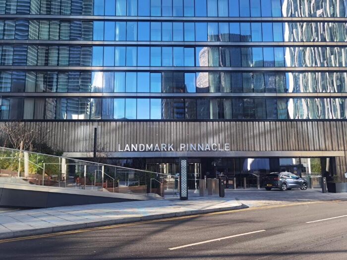 1 Bedroom Flat To Rent In Marsh Wall, London, E14