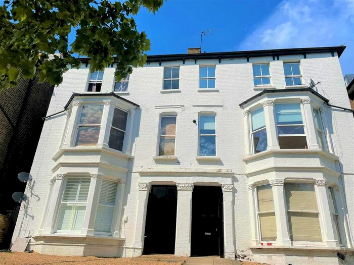 2 Bedroom Flat To Rent In Fordwych Road, London, NW2