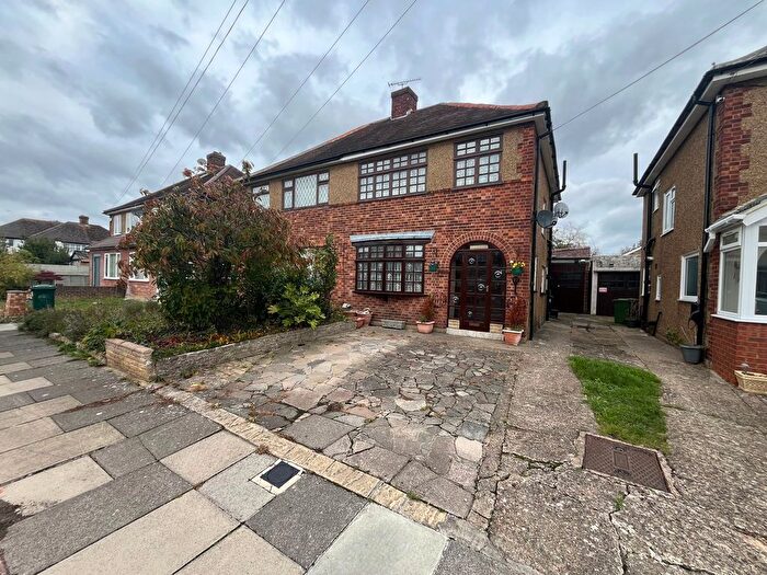 3 Bedroom Semi-detached House For Sale In Gilmore Crescent, Ashford, TW15