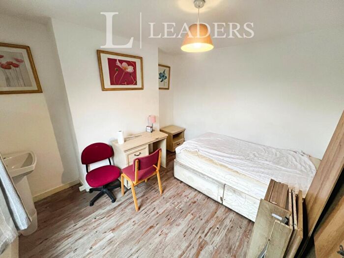 1 Bedroom House To Rent In Mill Road, CB1