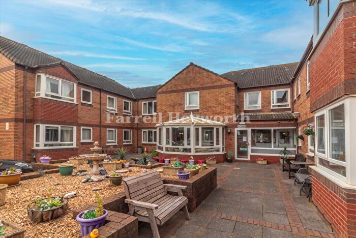 2 Bedroom Flat For Sale In Sandpiper Court, Buckden Close, Thornton Cleveleys, FY5