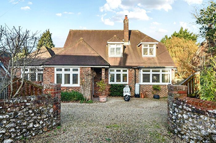 4 Bedroom Detached House For Sale In The Street, Upper Farringdon, Alton, Hampshire, GU34