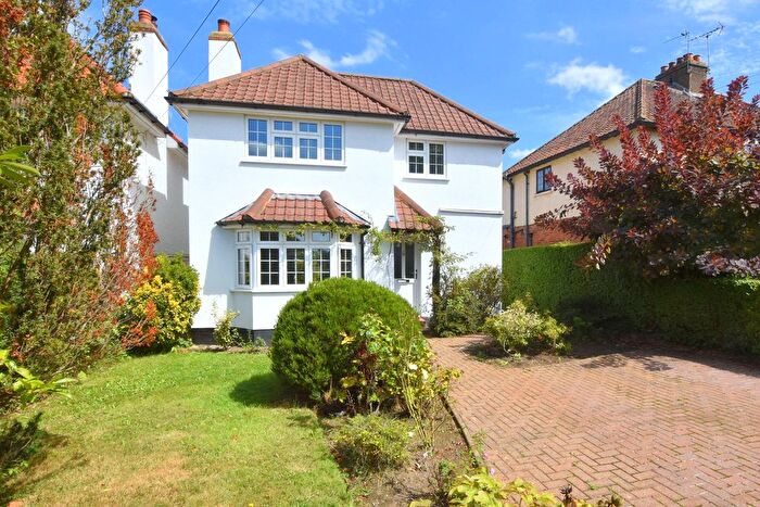3 Bedroom Detached House For Sale In Silkmore Lane, West Horsley, KT24