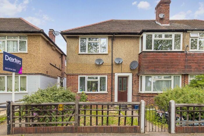 2 Bedroom Flat To Rent In Chertsey Road, Twickenham, TW2