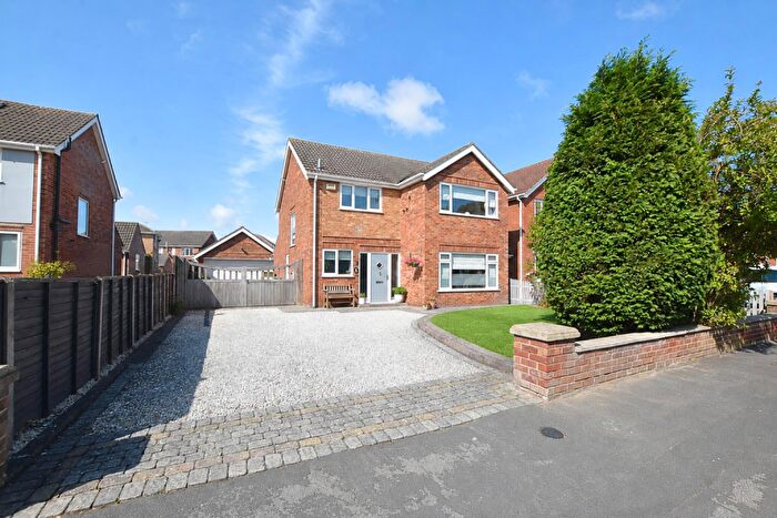3 Bedroom Detached House For Sale In Ascot Road, Waltham, Grimsby, DN37