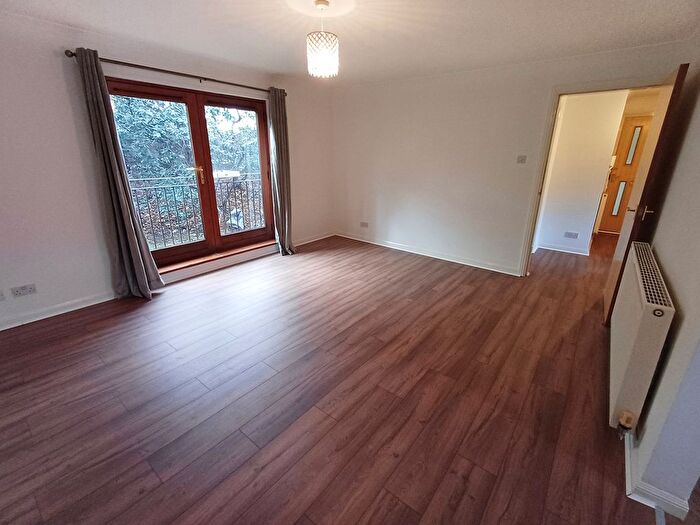 2 Bedroom Flat To Rent In Finglen Crescent, Tullibody, Alloa, FK10