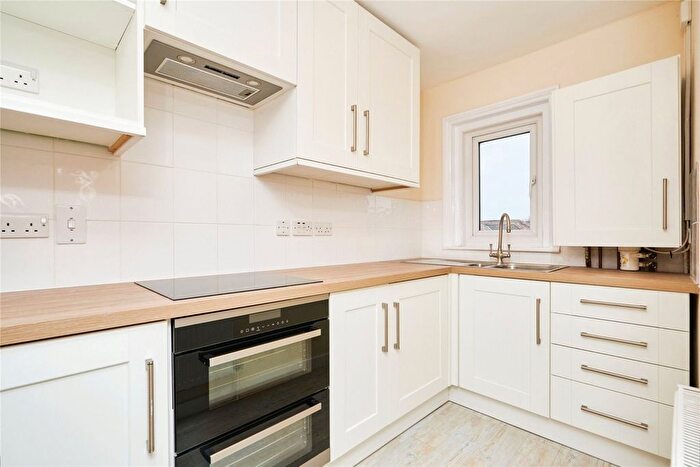 1 Bedroom Flat For Sale In Monkton Street, Ryde, Isle Of Wight, PO33
