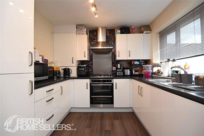 2 Bedroom Detached House For Sale In Cowlin Mead, Chelmsford, Essex, CM1