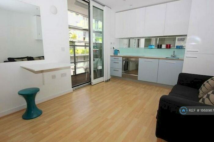 Studio To Rent In Blake Apartments New River Avenue, London, N8