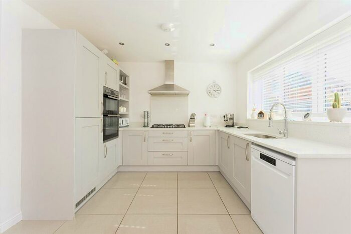 4 Bedroom Detached House For Sale In New Lincoln Road, Oakley Park, Ellesmere Port, CH65