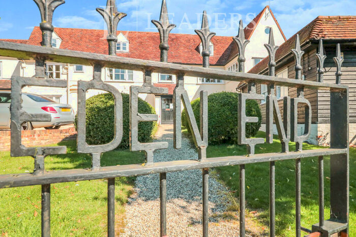 2 Bedroom Flat To Rent In Eden End, Bishop's Stortford, CM22