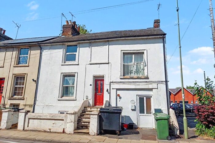 15 Bedroom End Of Terrace House For Sale In Winchester, SO23