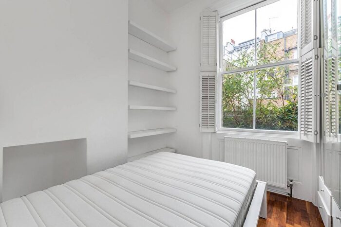 1 Bedroom Flat To Rent In Powis Square, Notting Hill, London, W11