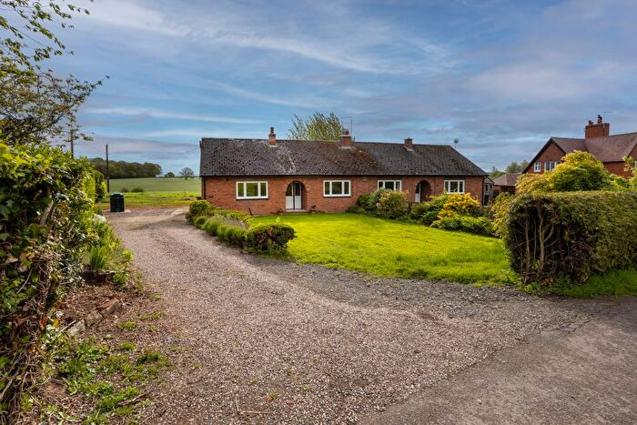 3 Bedroom Semi-Detached Bungalow To Rent In Shavington Bungalow, Shavington Park, Market Drayton, TF9