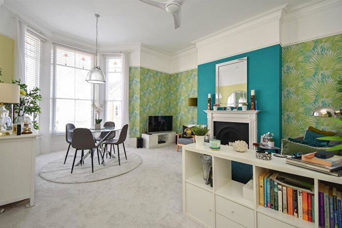 2 Bedroom Flat For Sale In Church Road, St. Leonards-On-Sea, TN37