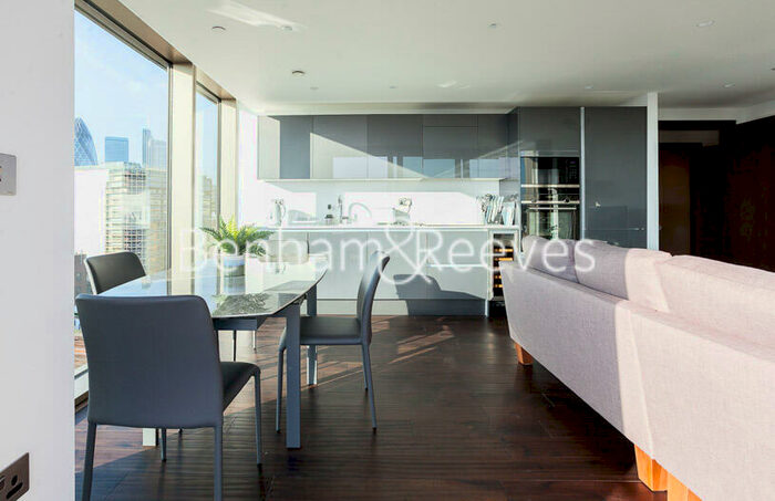 2 Bedroom Apartment To Rent In Rosemary Place, Royal Mint Street, E1