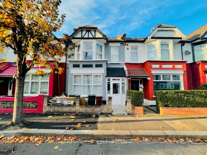 3 Bedroom Property To Rent In Belgrave Road, London, E10