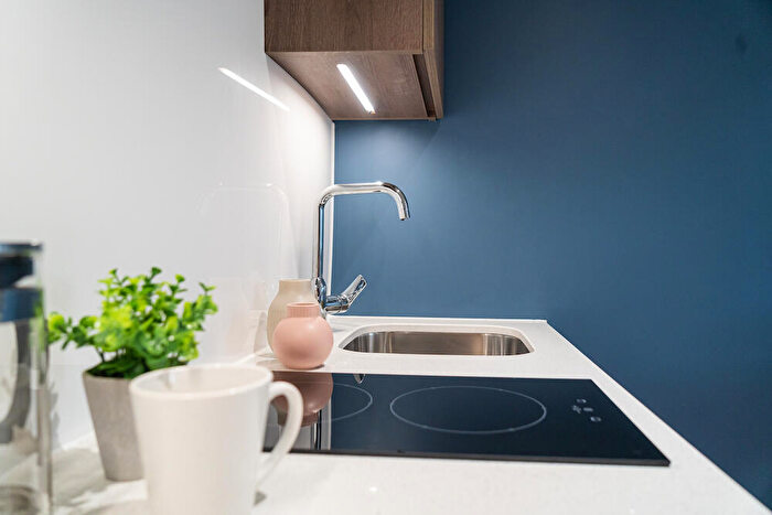 1 Bedroom Apartment To Rent In Medium -bed Apartment, Great Ancoats Street, M4