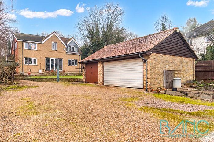 4 Bedroom Detached House For Sale In Rags Lane, West Cheshunt, EN7